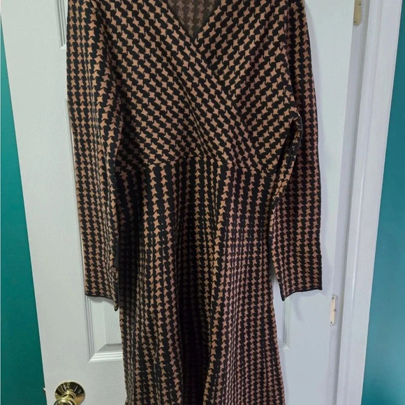 Soft Surroundings Aida Dress - Picture 2 of 6